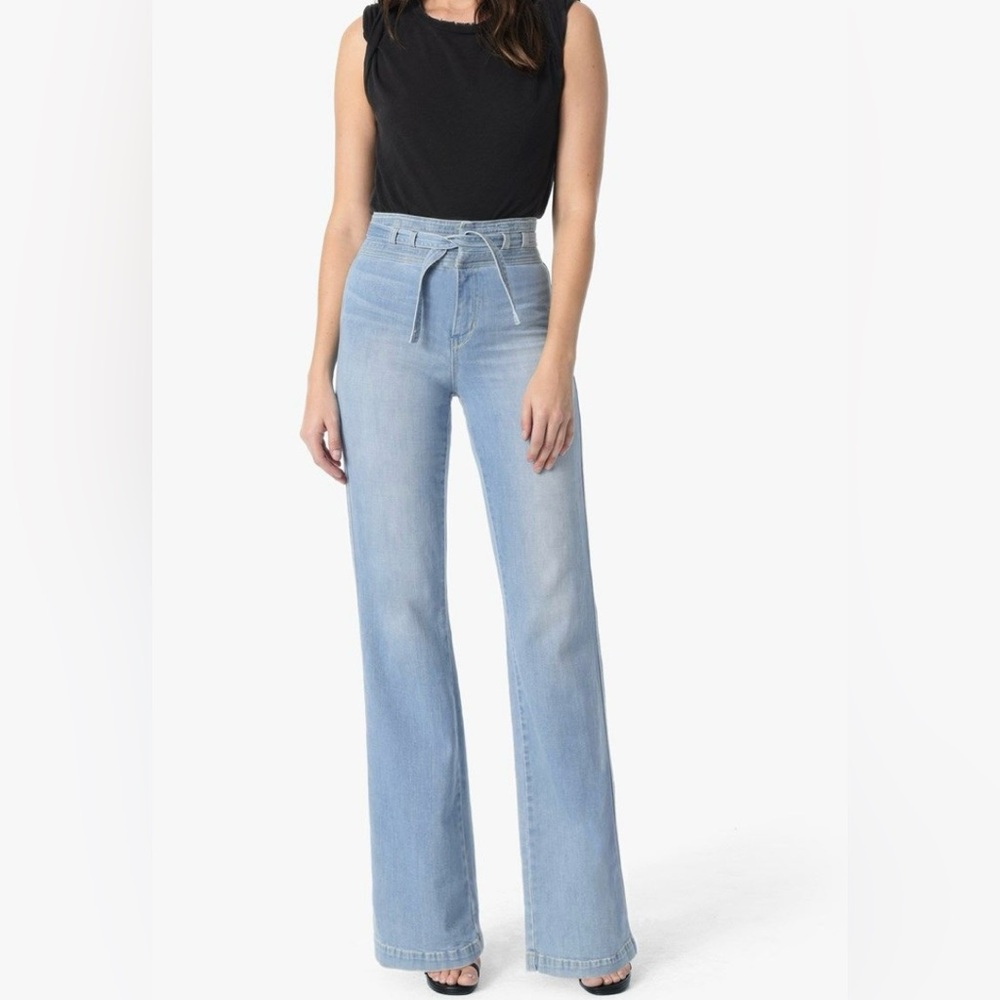NWOT high rise belted  flare jeans